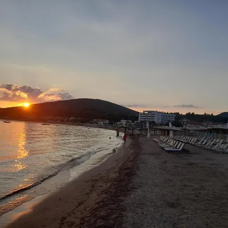 Sea And Garden House *